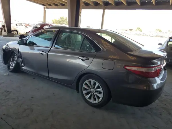 4T4BF1FK3GR549587 2016 TOYOTA CAMRY - Image 2