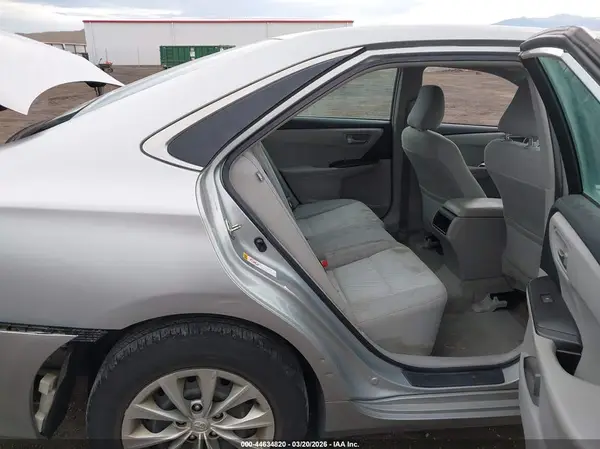 4T4BF1FK3GR549976 2016 TOYOTA CAMRY - Image 8