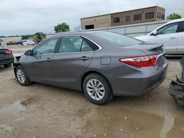 4T4BF1FK3GR550576 2016 TOYOTA CAMRY - Image 2