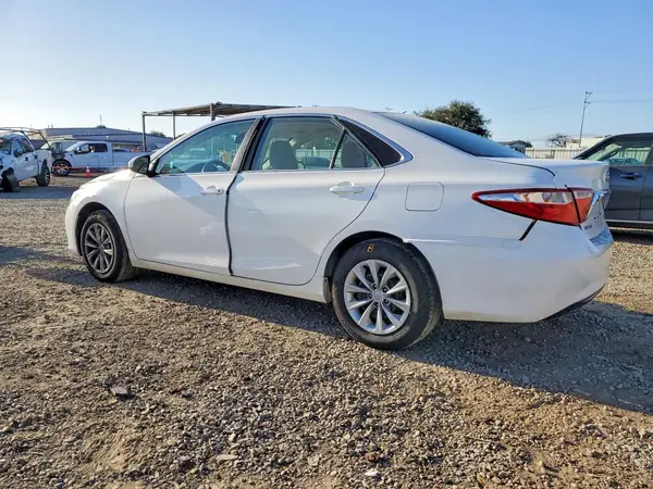 4T4BF1FK3GR552408 2016 TOYOTA CAMRY - Image 2