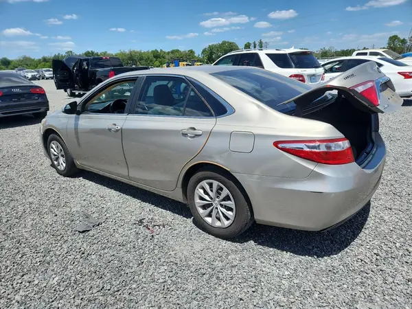 4T4BF1FK3GR556538 2016 TOYOTA CAMRY - Image 2