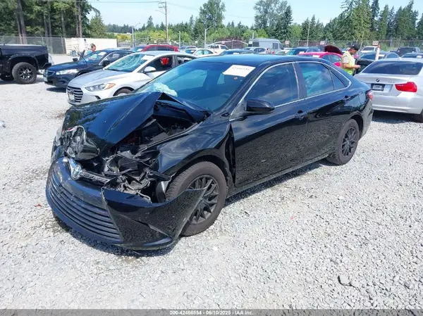 4T4BF1FK3GR556927 2016 TOYOTA CAMRY - Image 2