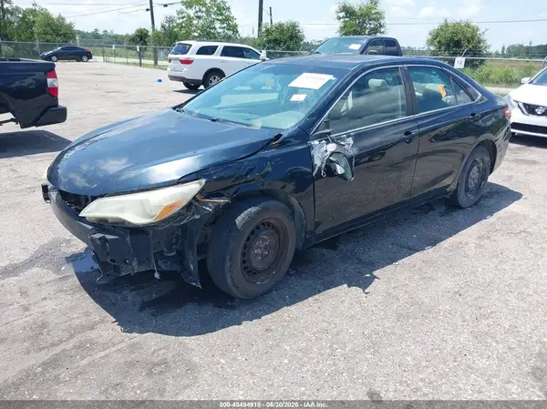 4T4BF1FK3GR559875 2016 TOYOTA CAMRY - Image 2