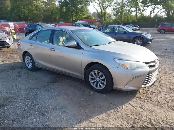 4T4BF1FK3GR560590 2016 TOYOTA CAMRY - Image 1