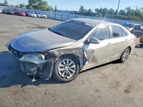 4T4BF1FK3GR560766 2016 TOYOTA CAMRY - Image 1