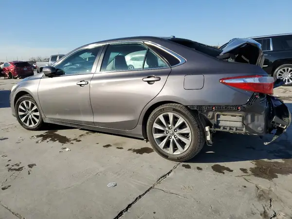 4T4BF1FK3GR565658 2016 TOYOTA CAMRY - Image 2