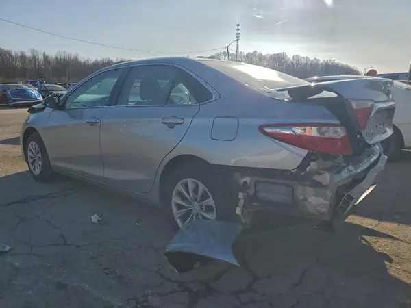 4T4BF1FK3GR566213 2016 TOYOTA CAMRY - Image 2
