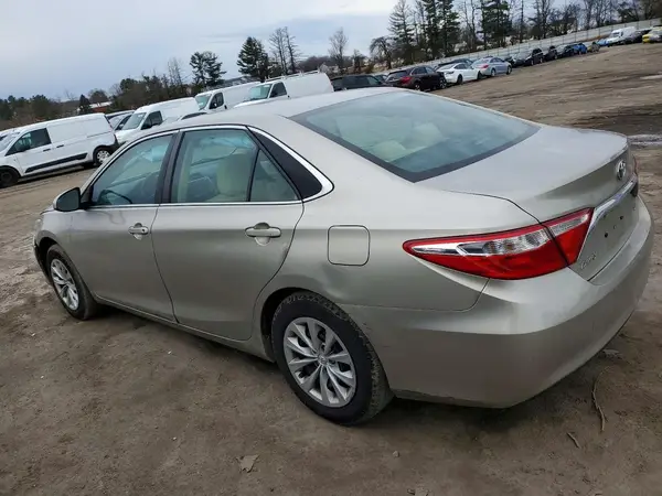 4T4BF1FK3GR568799 2016 TOYOTA CAMRY - Image 2
