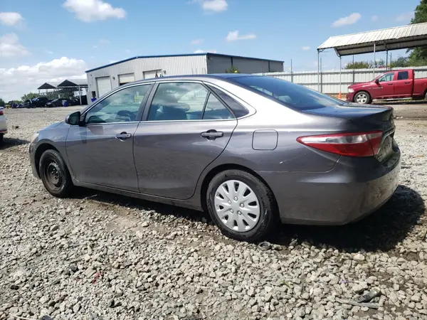 4T4BF1FK3GR570679 2016 TOYOTA CAMRY - Image 2