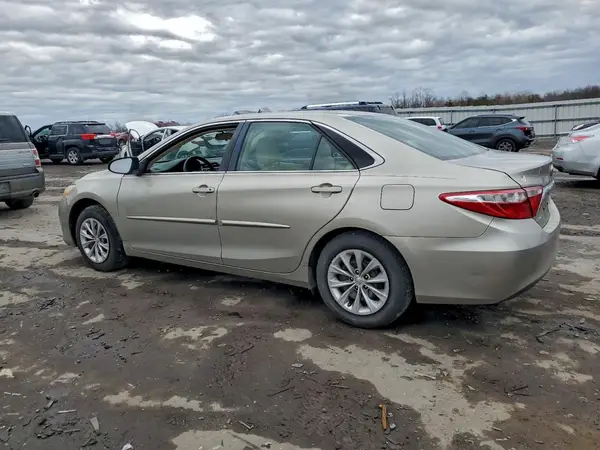 4T4BF1FK3GR575705 2016 TOYOTA CAMRY - Image 2