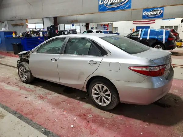 4T4BF1FK3GR577230 2016 TOYOTA CAMRY - Image 2