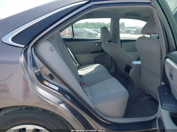4T4BF1FK3GR577986 2016 TOYOTA CAMRY - Image 8