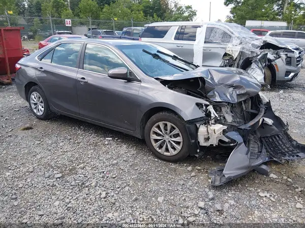 4T4BF1FK3GR578698 2016 TOYOTA CAMRY - Image 1
