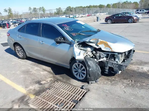 4T4BF1FK3GR581066 2016 TOYOTA CAMRY - Image 1
