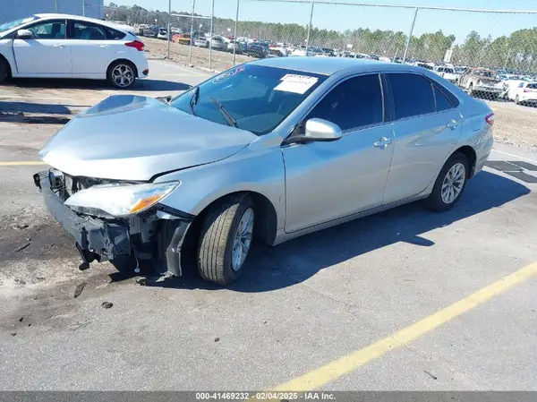 4T4BF1FK3GR581066 2016 TOYOTA CAMRY - Image 2