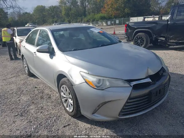 4T4BF1FK3GR584243 2016 TOYOTA CAMRY - Image 1