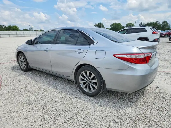 4T4BF1FK3GR584596 2016 TOYOTA CAMRY - Image 2