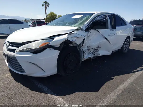 4T4BF1FK3GR584680 2016 TOYOTA CAMRY - Image 2