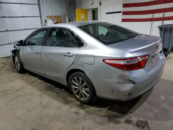 4T4BF1FK4GR518607 2016 TOYOTA CAMRY - Image 2
