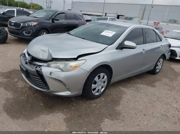 4T4BF1FK4GR521720 2016 TOYOTA CAMRY - Image 2