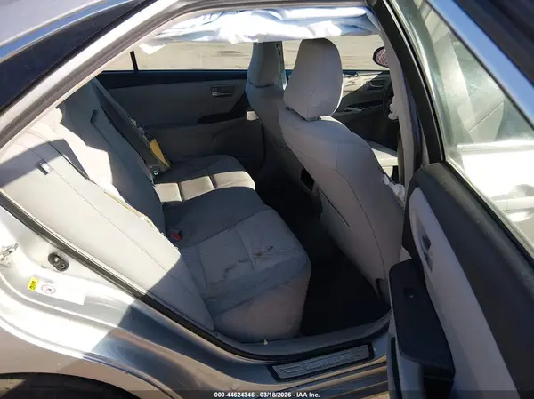 4T4BF1FK4GR522205 2016 TOYOTA CAMRY - Image 8