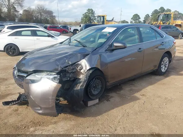 4T4BF1FK4GR524360 2016 TOYOTA CAMRY - Image 2