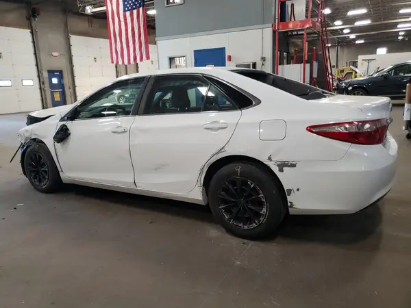 4T4BF1FK4GR524441 2016 TOYOTA CAMRY - Image 2