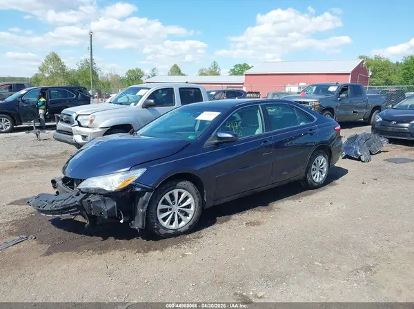 4T4BF1FK4GR527338 2016 TOYOTA CAMRY - Image 2