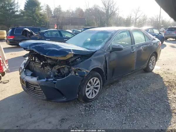 4T4BF1FK4GR528246 2016 TOYOTA CAMRY - Image 2