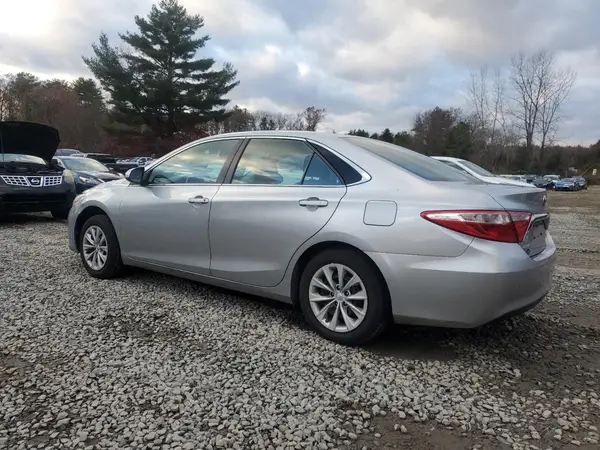 4T4BF1FK4GR528540 2016 TOYOTA CAMRY - Image 2
