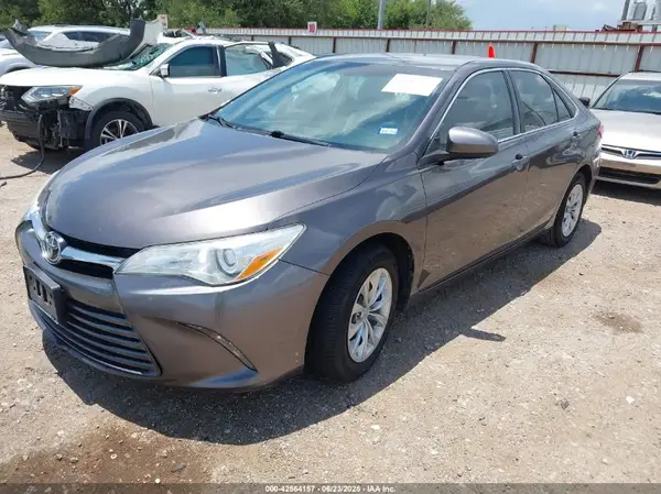 4T4BF1FK4GR529218 2016 TOYOTA CAMRY - Image 2