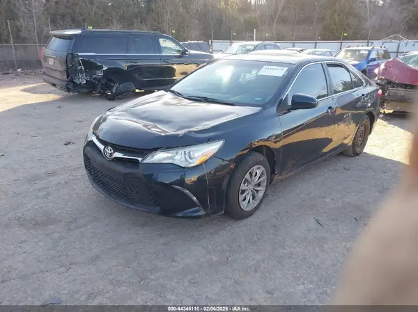 4T4BF1FK4GR532636 2016 TOYOTA CAMRY - Image 2