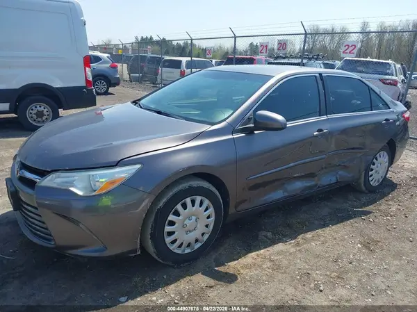 4T4BF1FK4GR532734 2016 TOYOTA CAMRY - Image 2