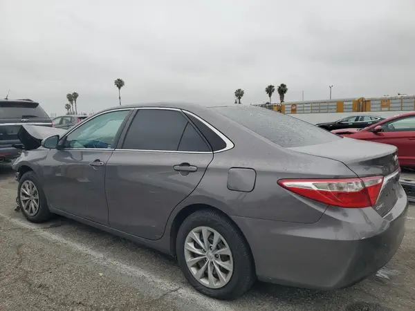 4T4BF1FK4GR532877 2016 TOYOTA CAMRY - Image 2