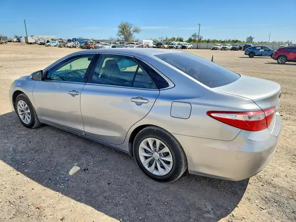 4T4BF1FK4GR533298 2016 TOYOTA CAMRY - Image 2