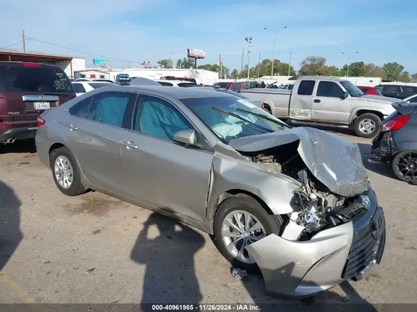 4T4BF1FK4GR535598 2016 TOYOTA CAMRY - Image 1