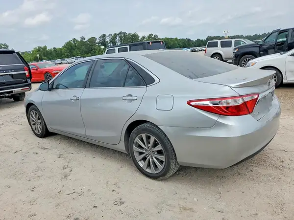4T4BF1FK4GR537562 2016 TOYOTA CAMRY - Image 2