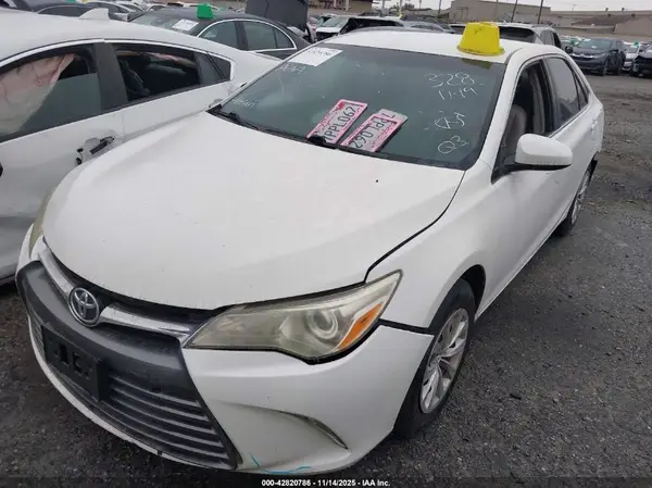 4T4BF1FK4GR540915 2016 TOYOTA CAMRY - Image 2