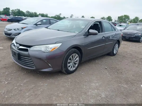 4T4BF1FK4GR545872 2016 TOYOTA CAMRY - Image 2