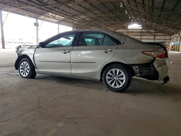 4T4BF1FK4GR552255 2016 TOYOTA CAMRY - Image 2