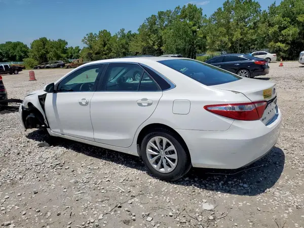4T4BF1FK4GR555396 2016 TOYOTA CAMRY - Image 2
