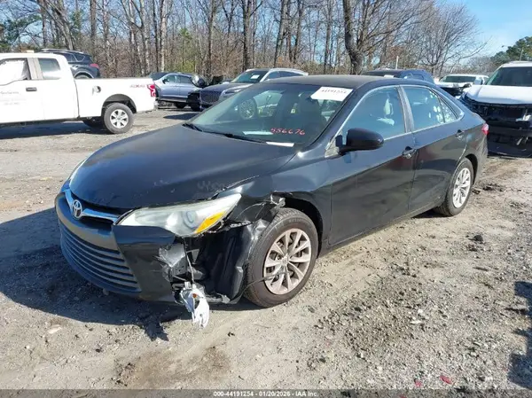 4T4BF1FK4GR556676 2016 TOYOTA CAMRY - Image 2