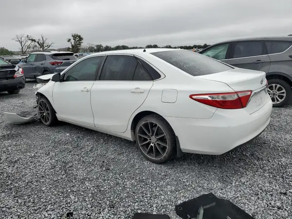 4T4BF1FK4GR557648 2016 TOYOTA CAMRY - Image 2