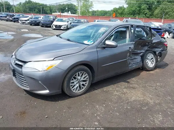 4T4BF1FK4GR557858 2016 TOYOTA CAMRY - Image 2