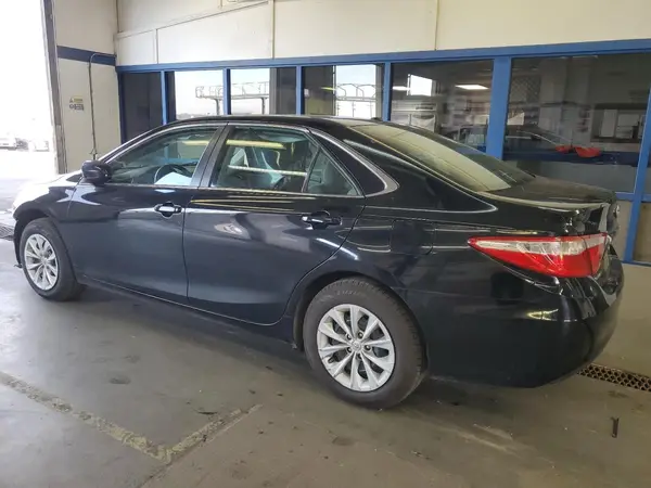 4T4BF1FK4GR560436 2016 TOYOTA CAMRY - Image 2