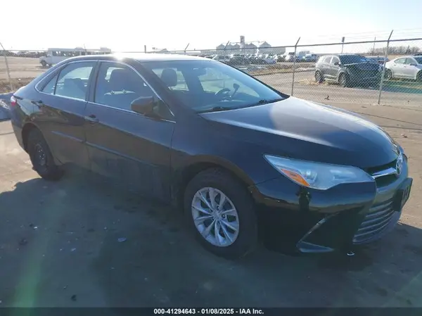 4T4BF1FK4GR561425 2016 TOYOTA CAMRY - Image 1