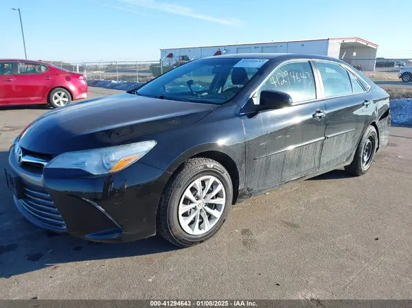 4T4BF1FK4GR561425 2016 TOYOTA CAMRY - Image 2