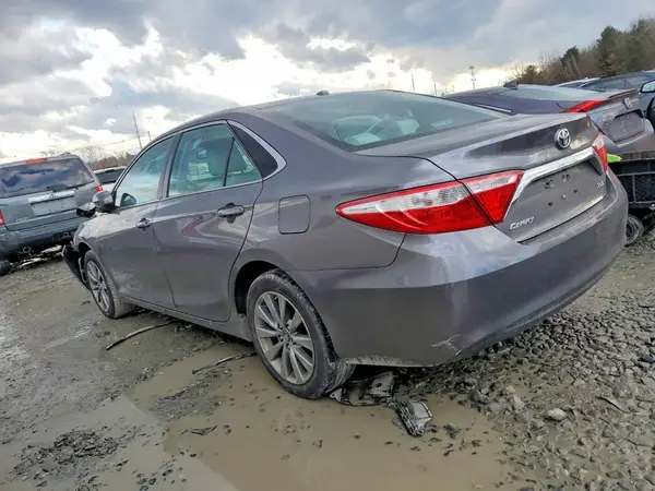 4T4BF1FK4GR565118 2016 TOYOTA CAMRY - Image 2