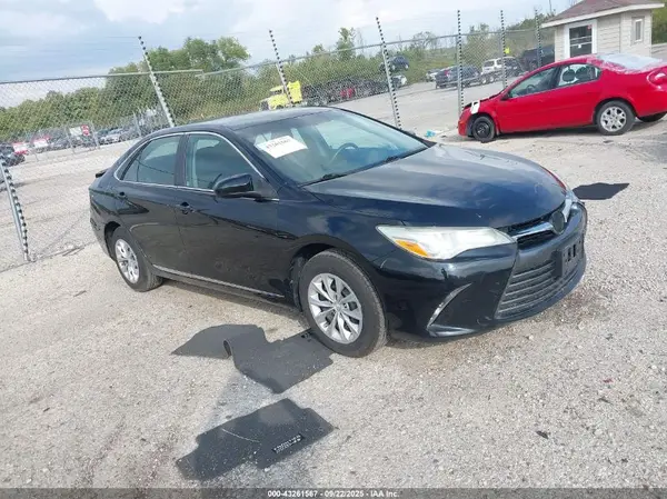 4T4BF1FK4GR568942 2016 TOYOTA CAMRY - Image 1