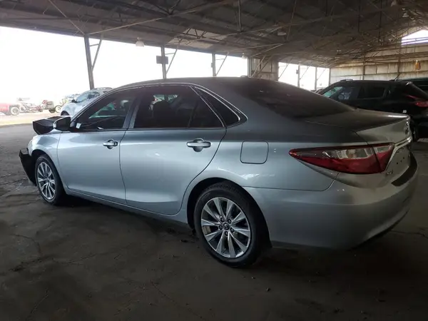 4T4BF1FK4GR573770 2016 TOYOTA CAMRY - Image 2